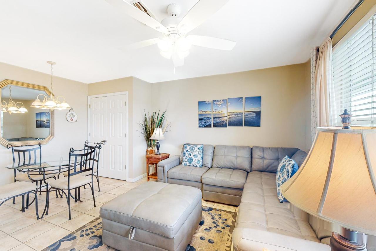Three C's 202 Apartment